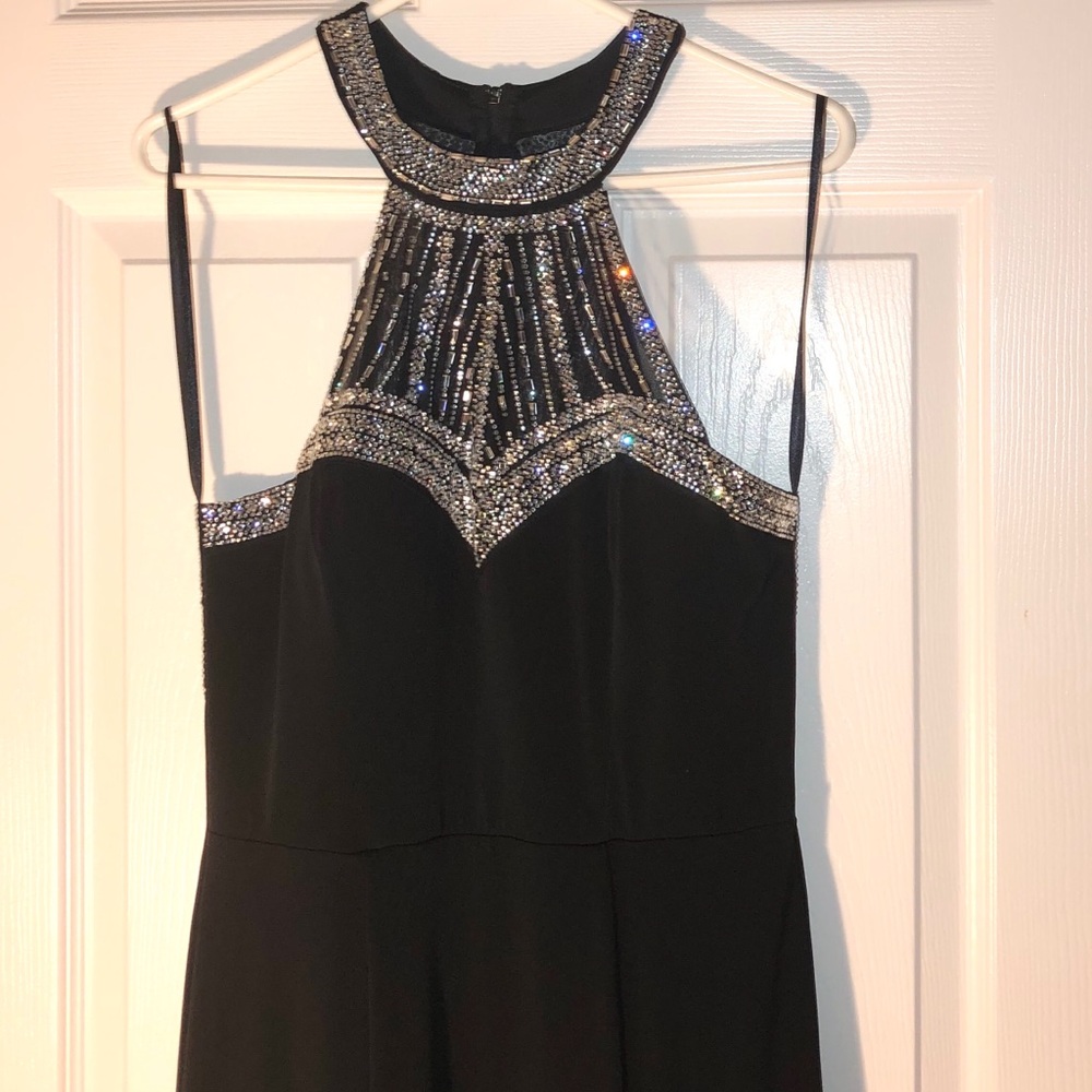 black prom dress